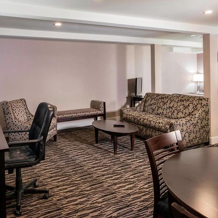 Fairfield Inn & Suites By Marriott Keene Downtown Екстериор снимка