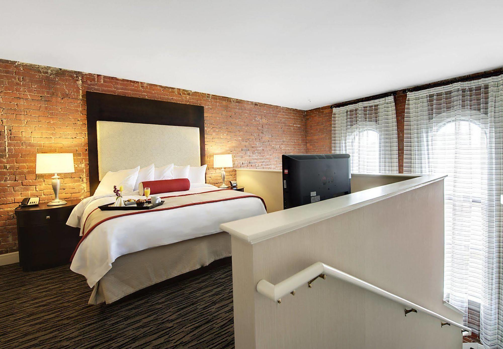 Fairfield Inn & Suites By Marriott Keene Downtown Екстериор снимка